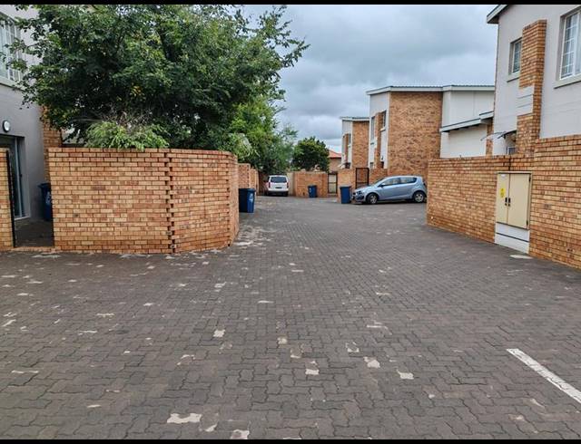 3 BEDROOM PROPERTY TO RENT IN HAZELDEAN